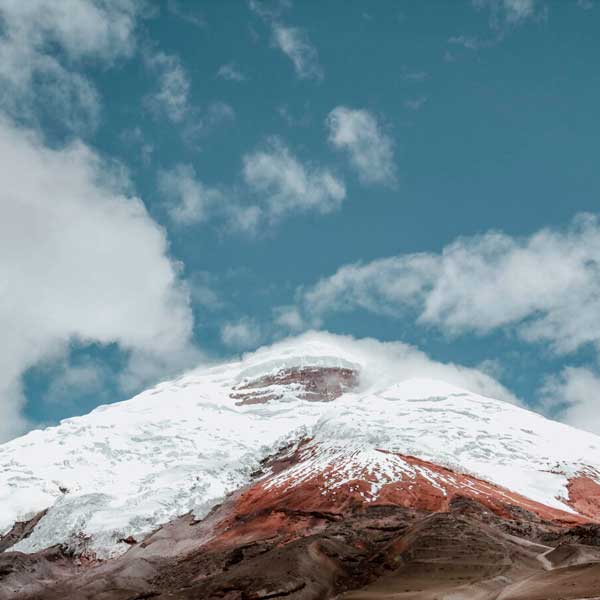 ecuador-travel-packages-cotopaxi-hiking