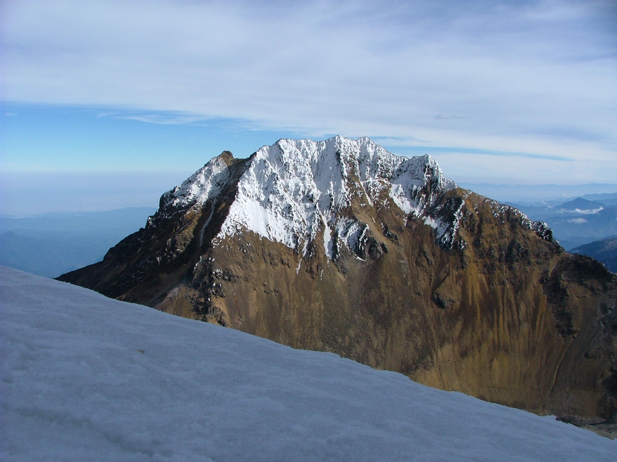 quito-day-tour-illiniza-south-summit